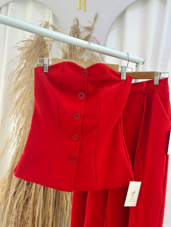 CHALECO CORTE CORAZON ROJO